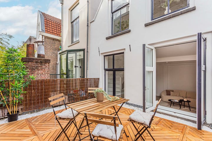 Foto 25 van Vrouwjuttenstraat 1