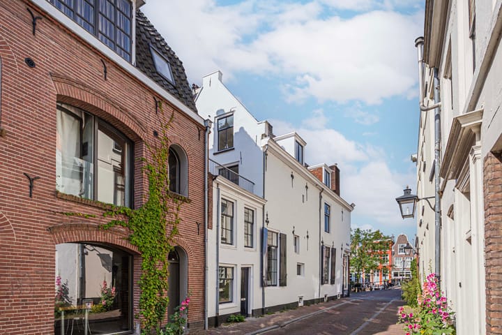 Foto 33 van Vrouwjuttenstraat 1