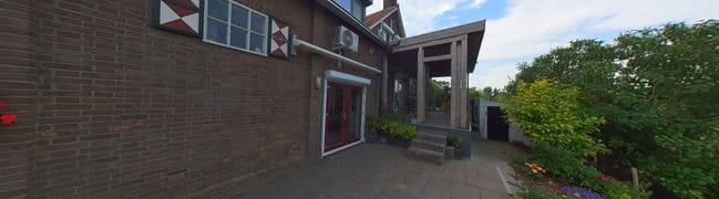 Achtertuin en uitzicht