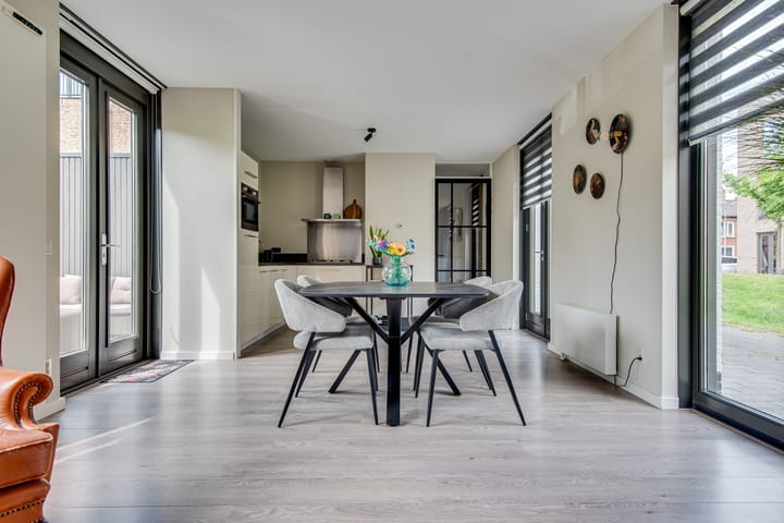 Foto 10 van Ampèrestraat 108