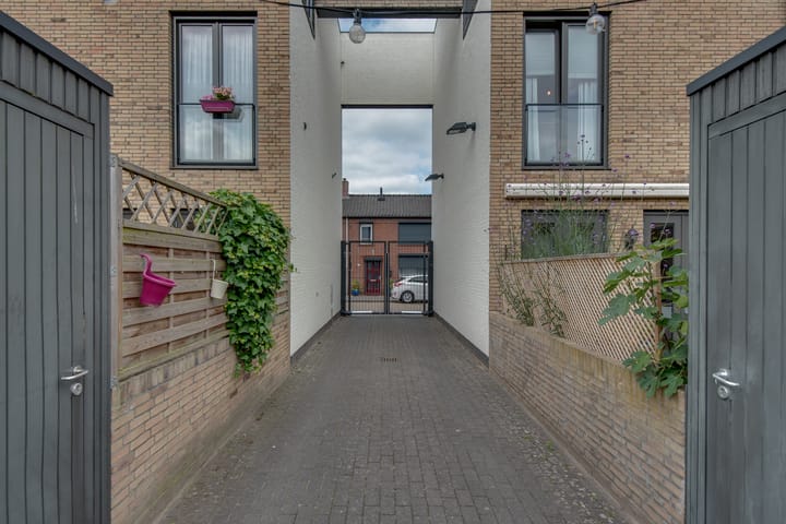 Foto 28 van Ampèrestraat 108