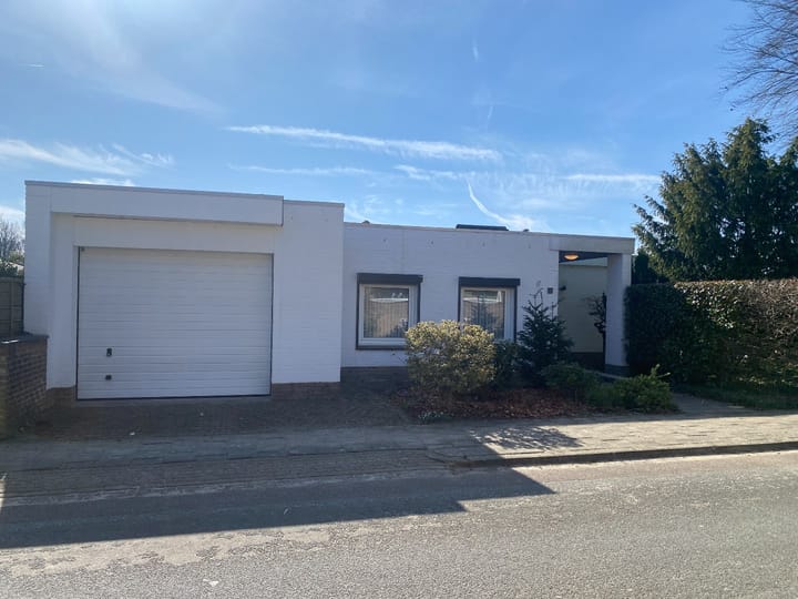 Foto 1 van Titus Brandsmastraat 6