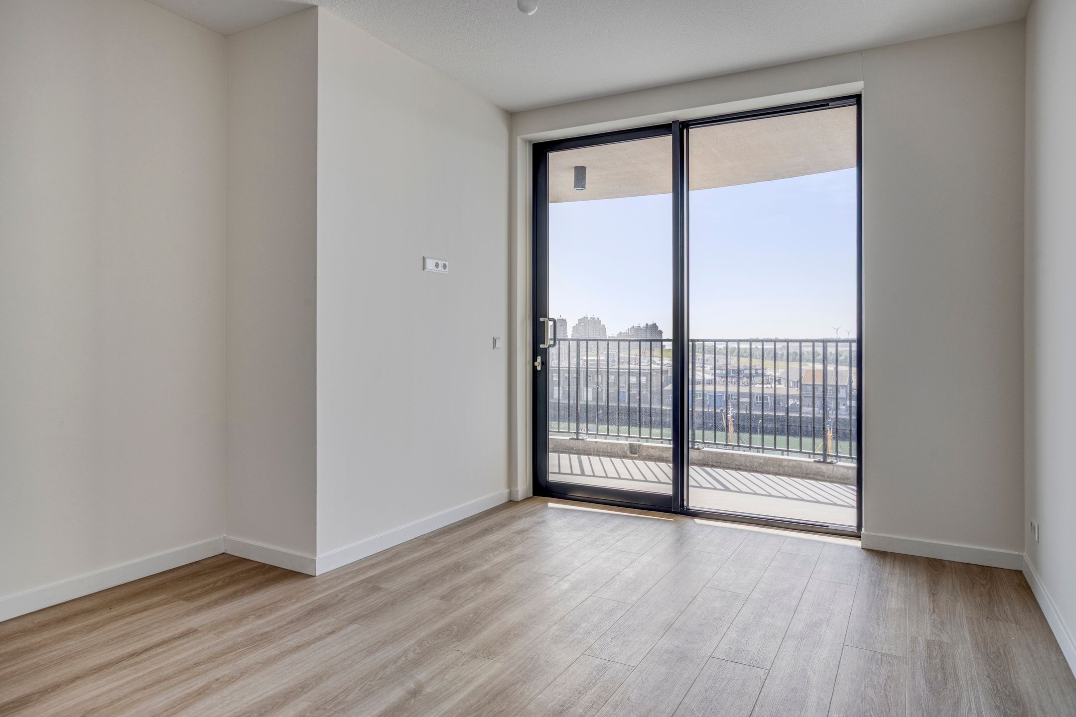 Foto 15 van Middenhavendam 14-501