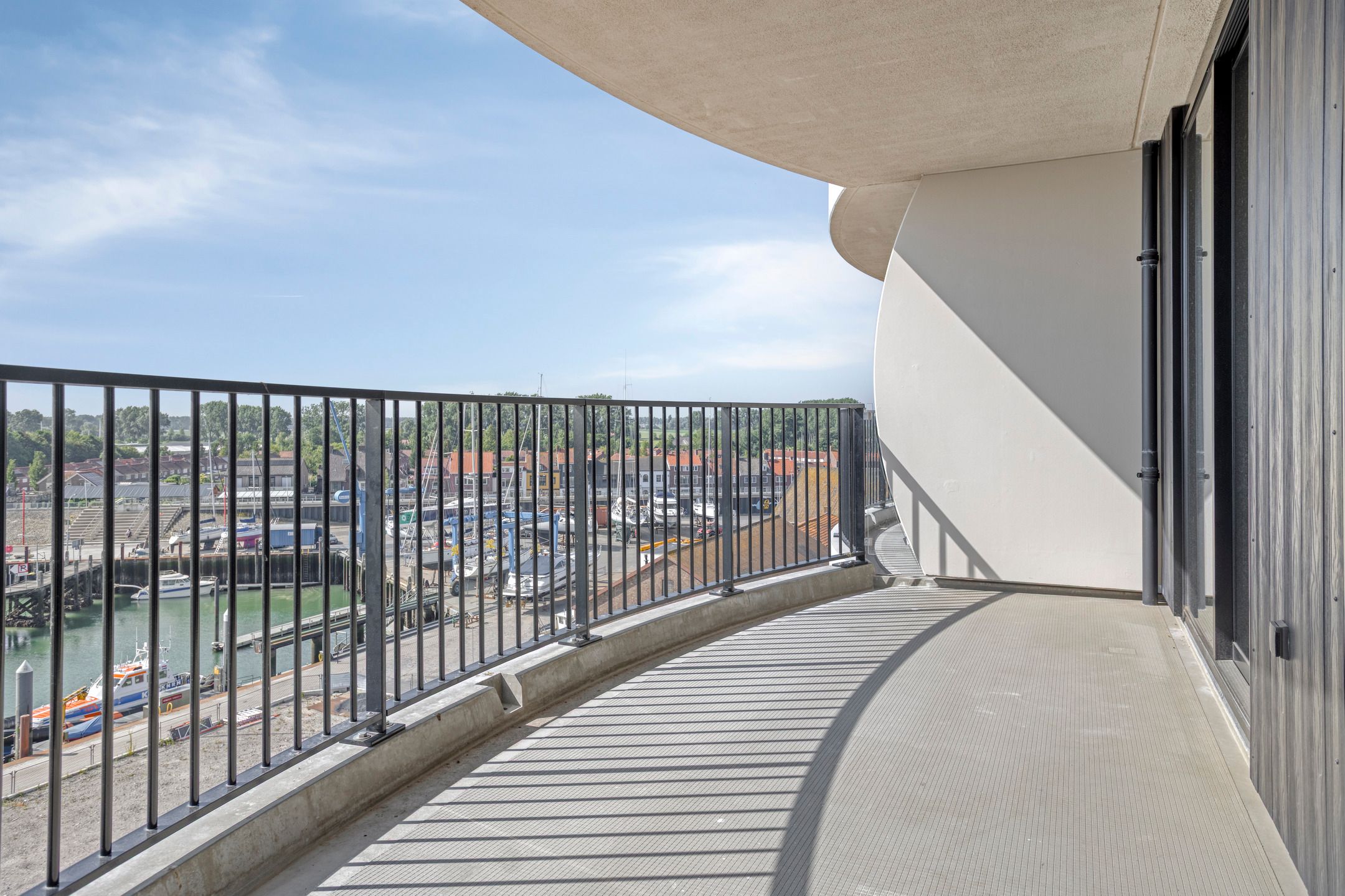 Foto 21 van Middenhavendam 14-501