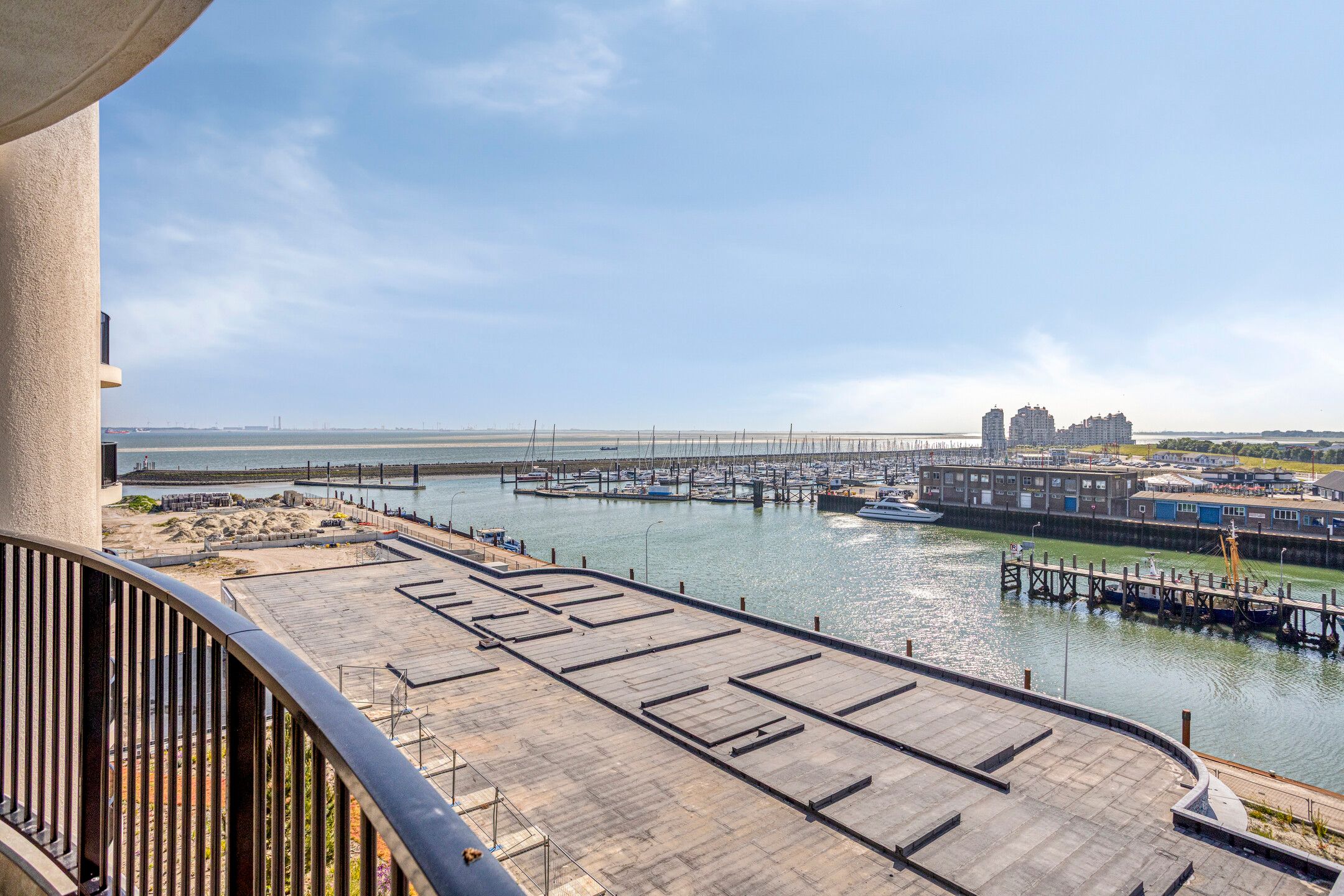 Foto 24 van Middenhavendam 14-501