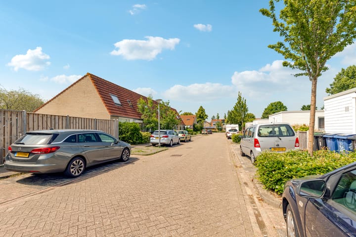 Foto 38 van Bernagiestraat 9