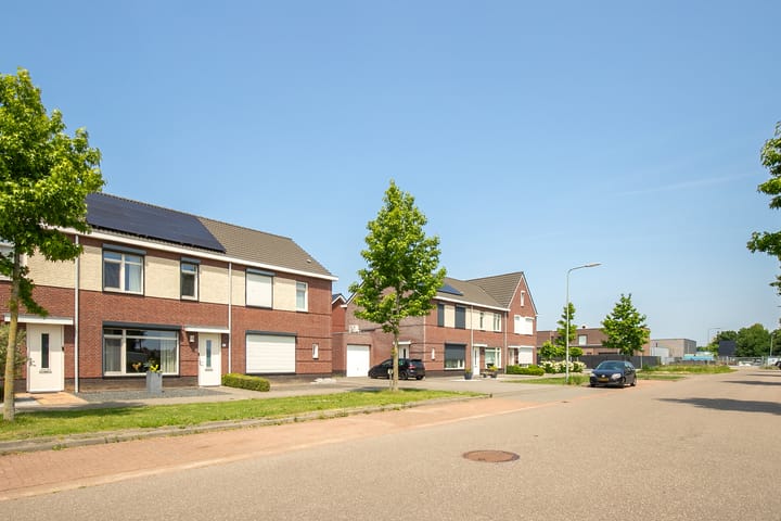 Photo 24 of Sportveldstraat 16