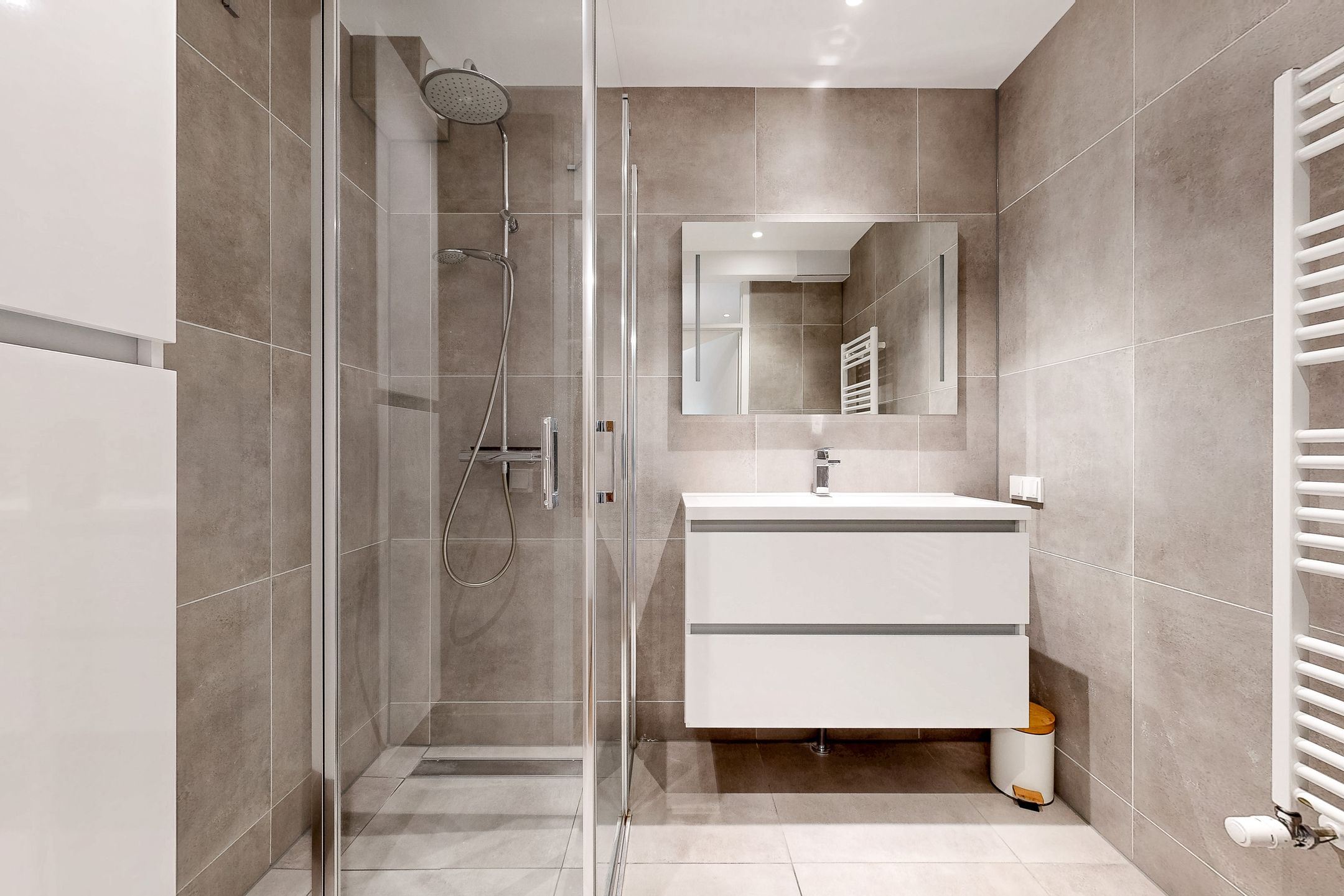 Foto 12 van Niasstraat 283