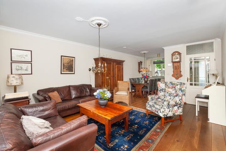 Photo 4 of Ganzerik 9