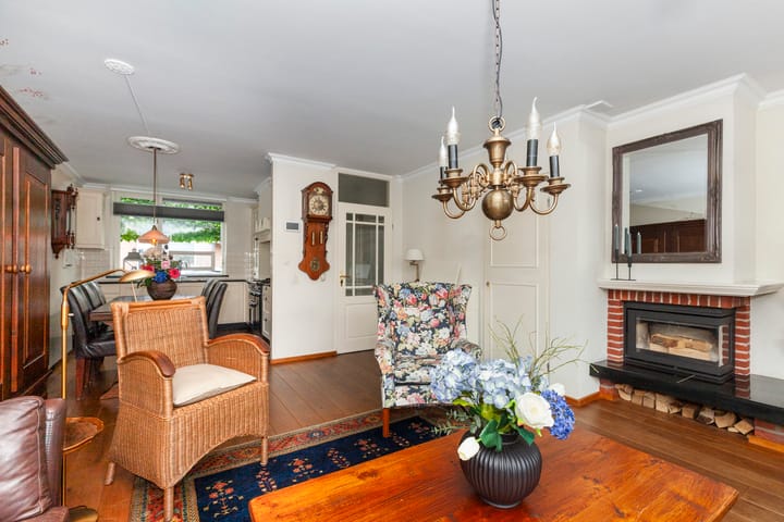 Photo 7 of Ganzerik 9