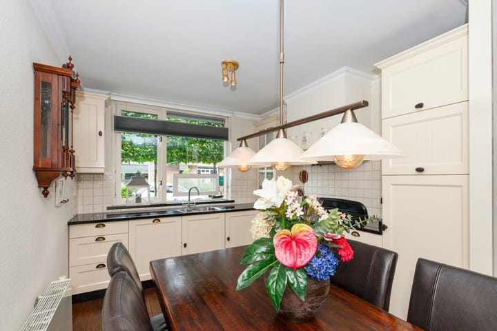 Photo 9 of Ganzerik 9