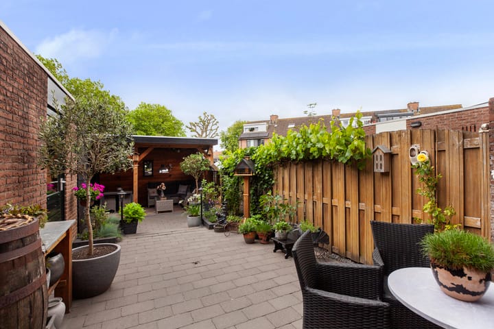 Photo 27 of Ganzerik 9