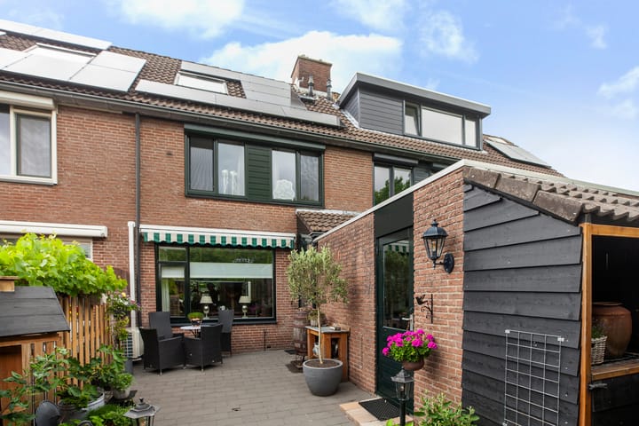 Photo 28 of Ganzerik 9