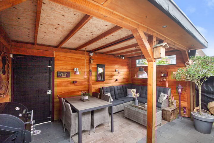 Photo 31 of Ganzerik 9