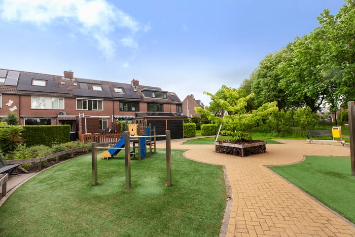 Photo 35 of Ganzerik 9