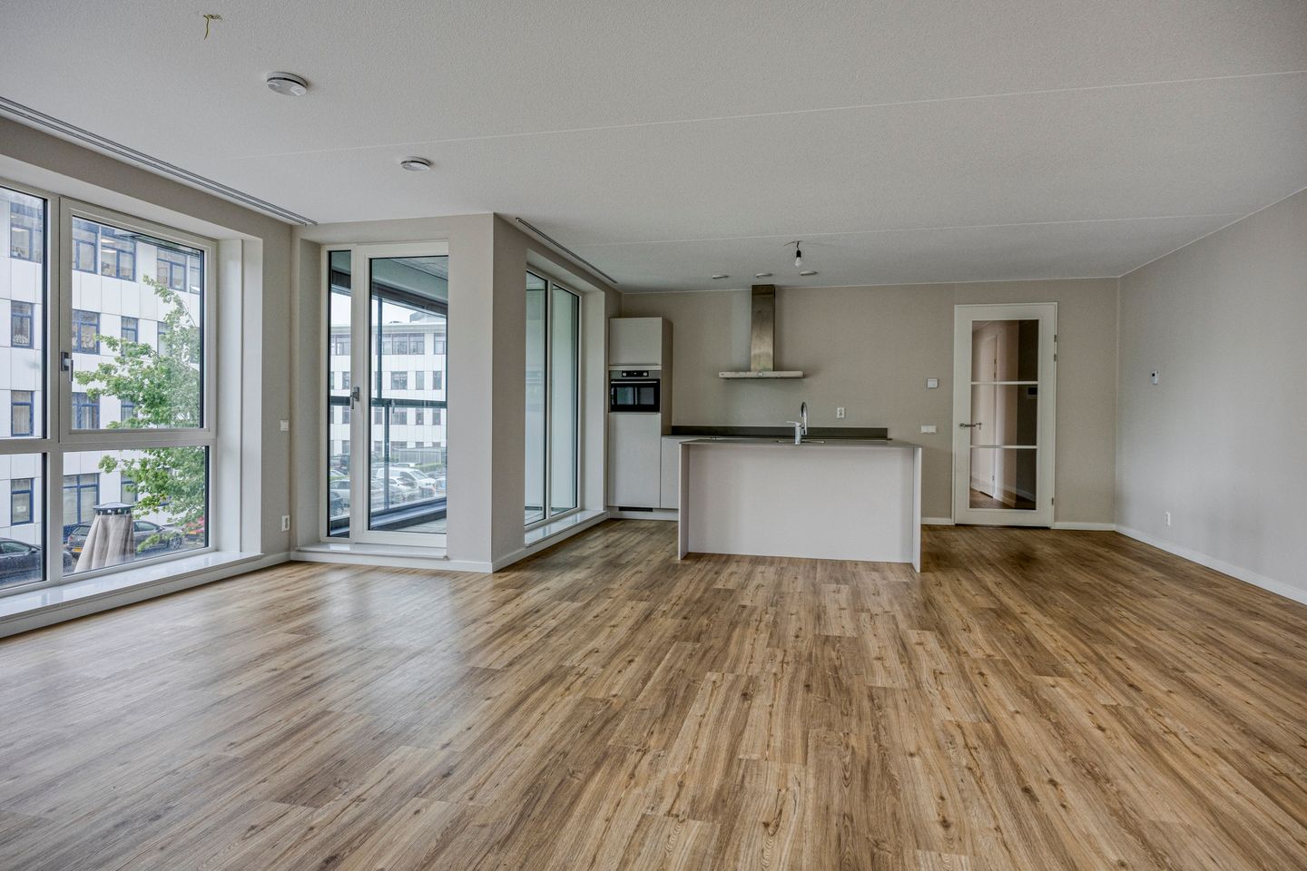 Photo 4 of Mangoweg 325