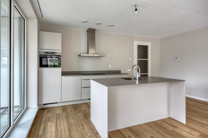 Foto 5 van Mangoweg 325