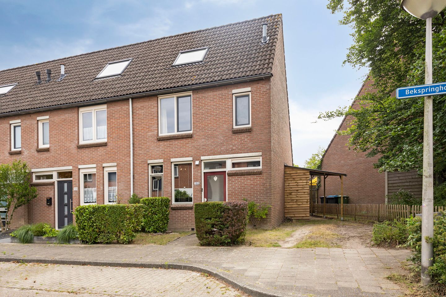 Foto 1 van Bekspringhoek 156