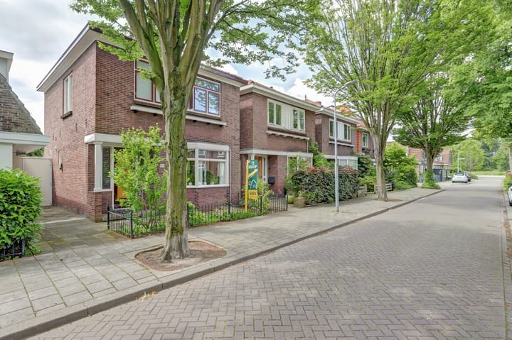 Foto 30 van Julianastraat 43