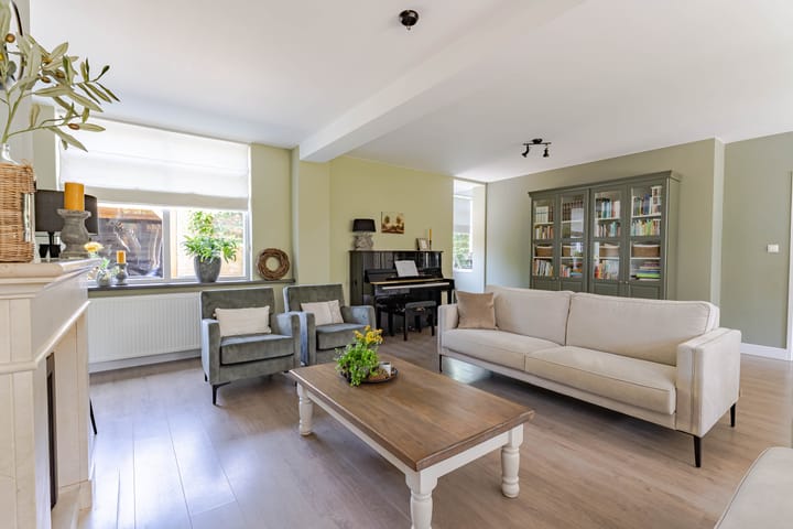 Foto 10 van C. de Vosstraat 7