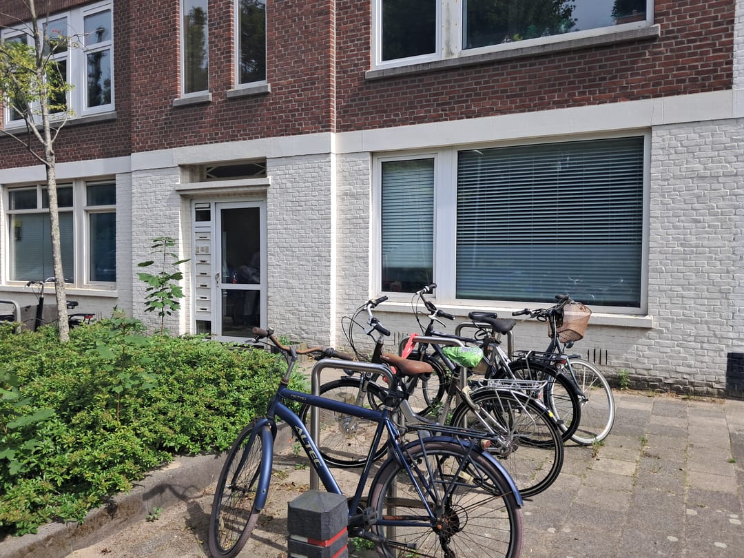 Photo 2 of van Alphenstraat 5