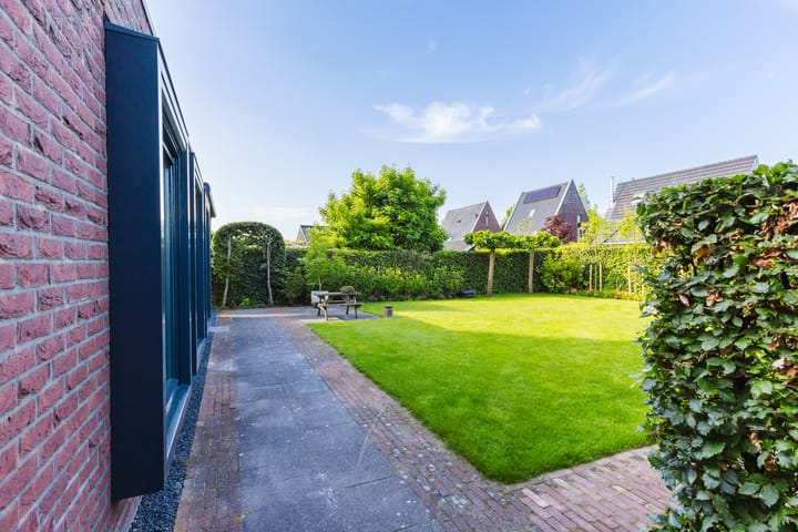 Foto 59 van Nienke van Hichtumweg 36