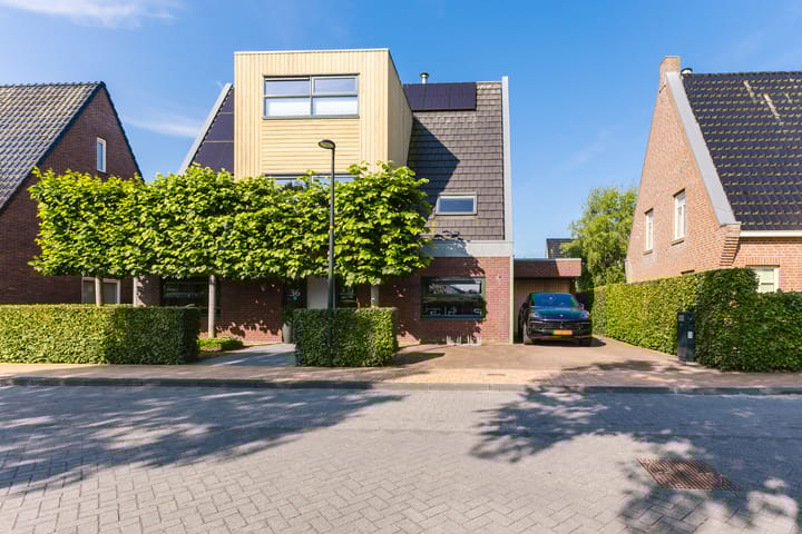 Foto 73 van Nienke van Hichtumweg 36