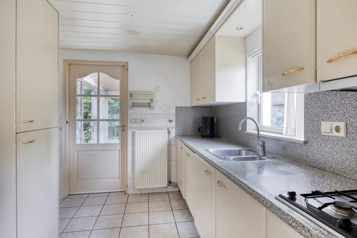 Foto 7 van Pastoor van Houtstraat 6