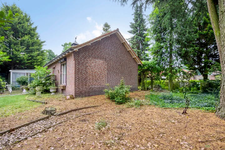 Foto 29 van Pastoor van Houtstraat 6