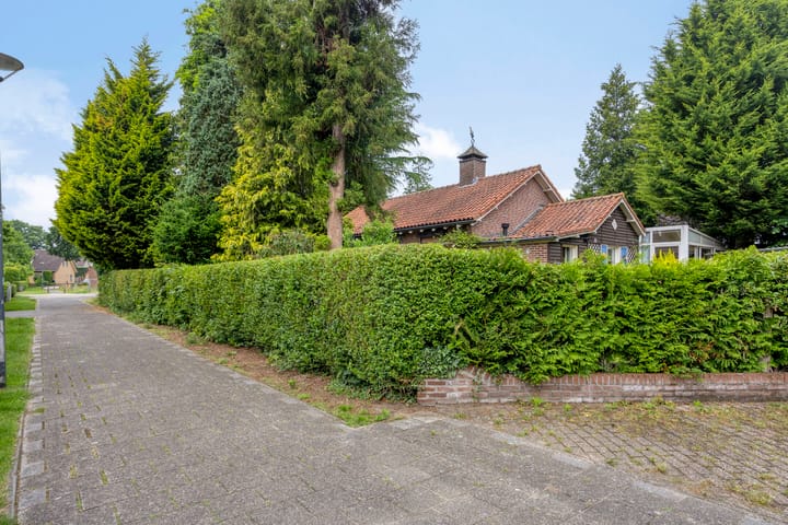 Foto 33 van Pastoor van Houtstraat 6