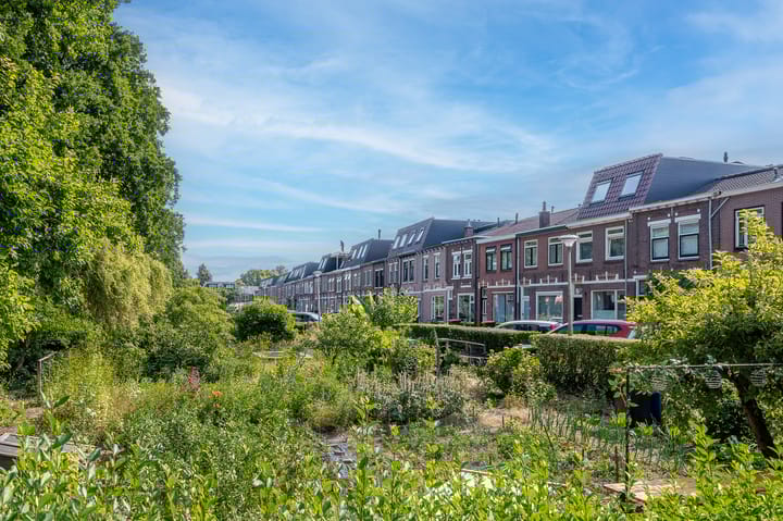 Foto 54 van Van Laersweg 26