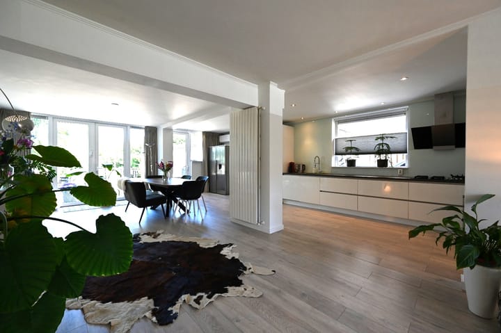 Photo 18 of Wilhelminastraat 137