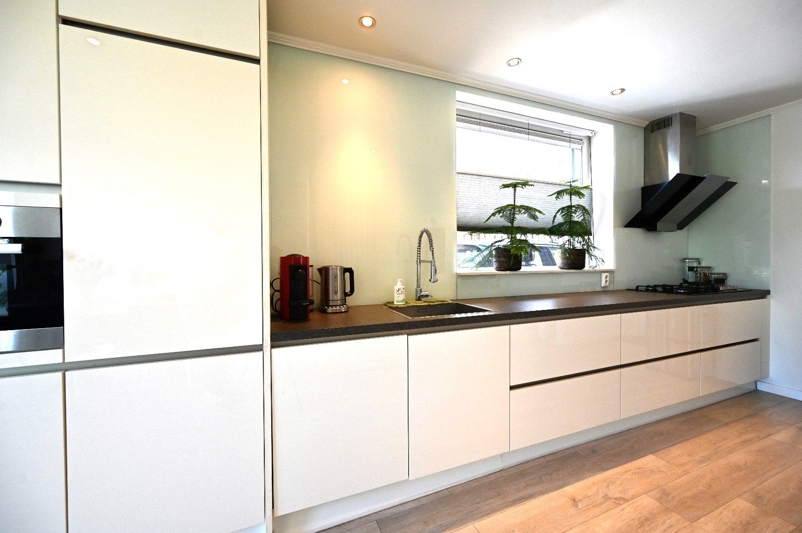 Photo 21 of Wilhelminastraat 137