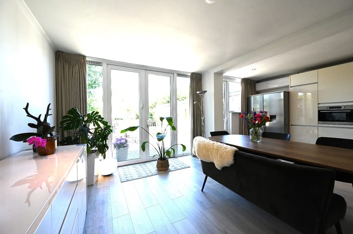 Photo 29 of Wilhelminastraat 137