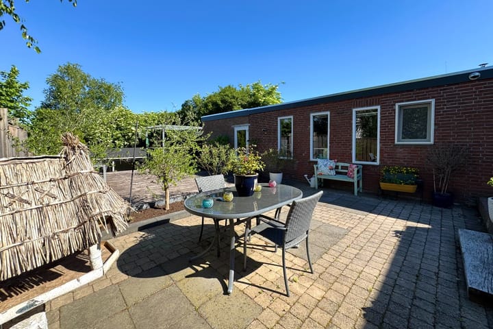 Photo 64 of Wilhelminastraat 137