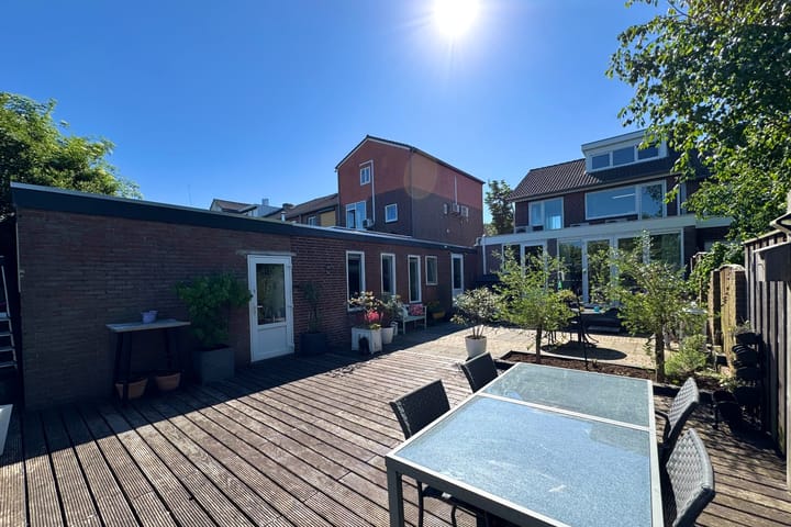 Photo 70 of Wilhelminastraat 137