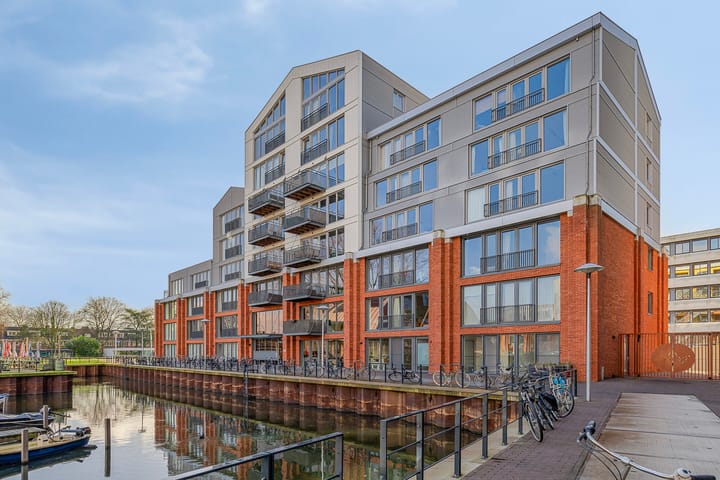 Foto 2 van Oranje Vrijbuiterskade 26