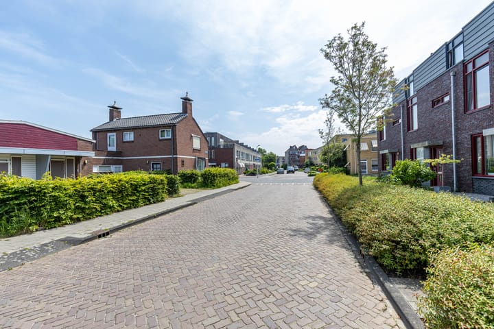 Foto 11 van Valkstraat 54