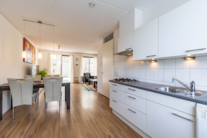 Foto 24 van Valkstraat 54