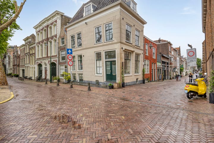 Foto 25 van Lange Groenendaal 110-A