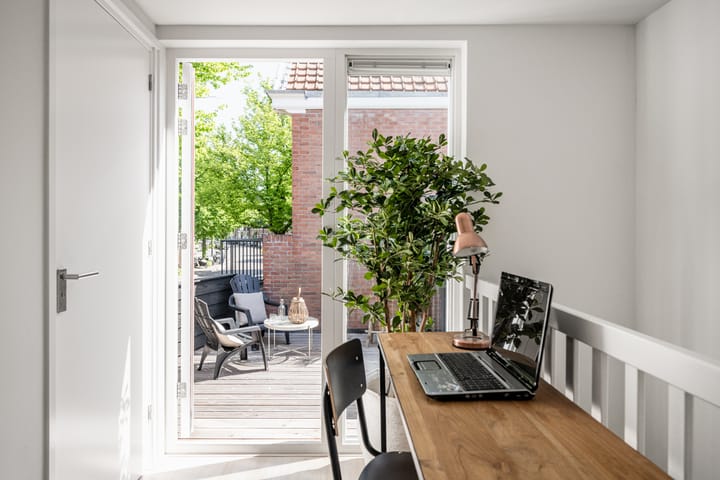 Foto 25 van Velserstraat 1-A