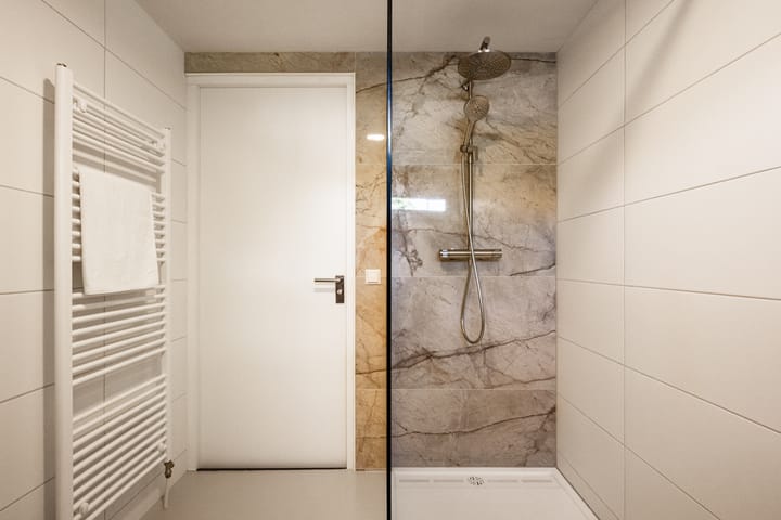 Foto 32 van Velserstraat 1-A