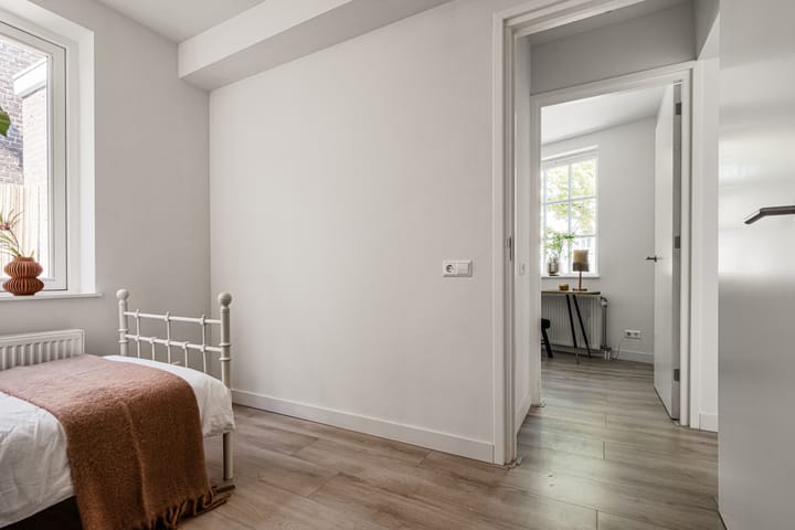 Foto 36 van Velserstraat 1-A