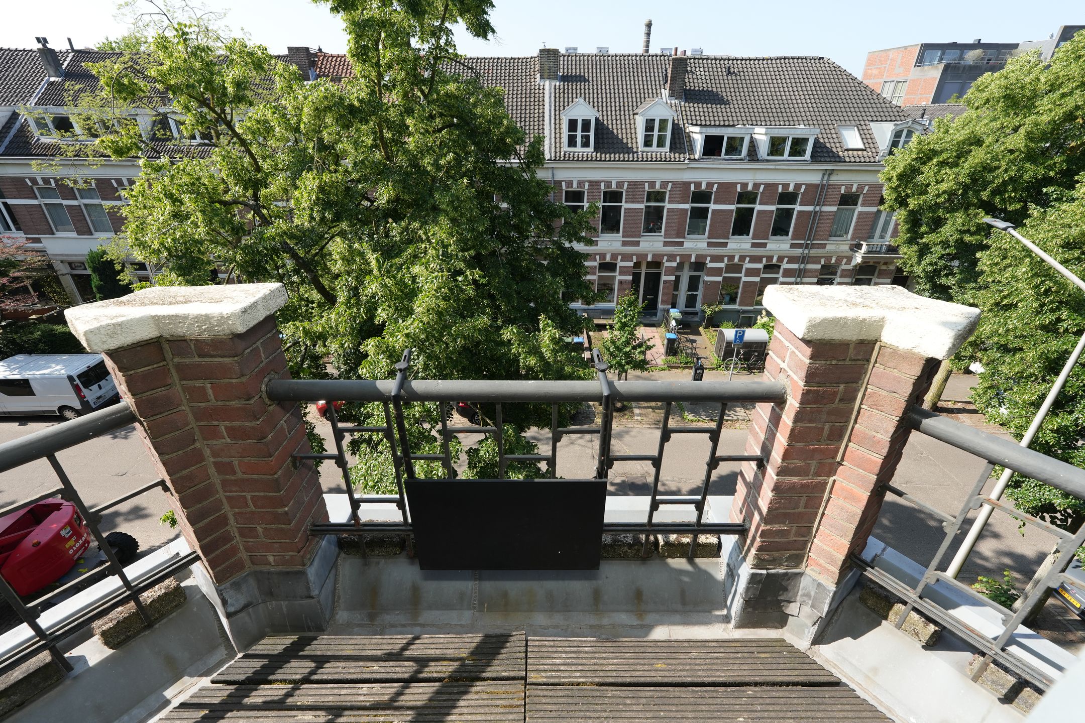 Foto 36 van Burghardt van den Berghstraat 130