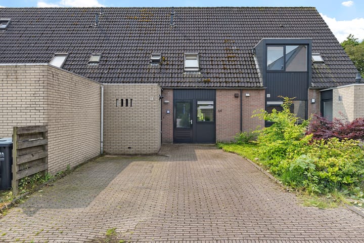 Photo 2 of Zwaluwenveld 64
