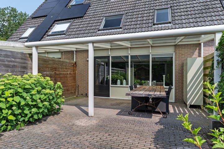 Photo 24 of Zwaluwenveld 64