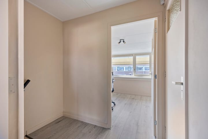 Photo 12 of Westlandstraat 25