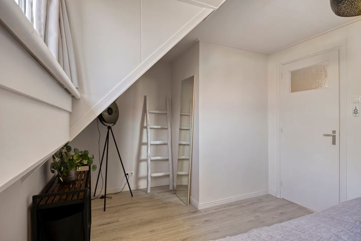 Photo 16 of Westlandstraat 25