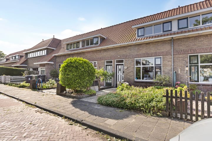 Photo 32 of Westlandstraat 25