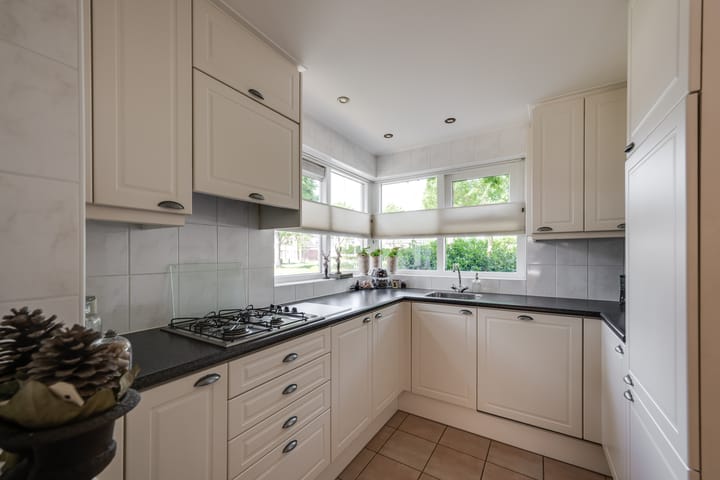 Foto 2 van Heisprong 12